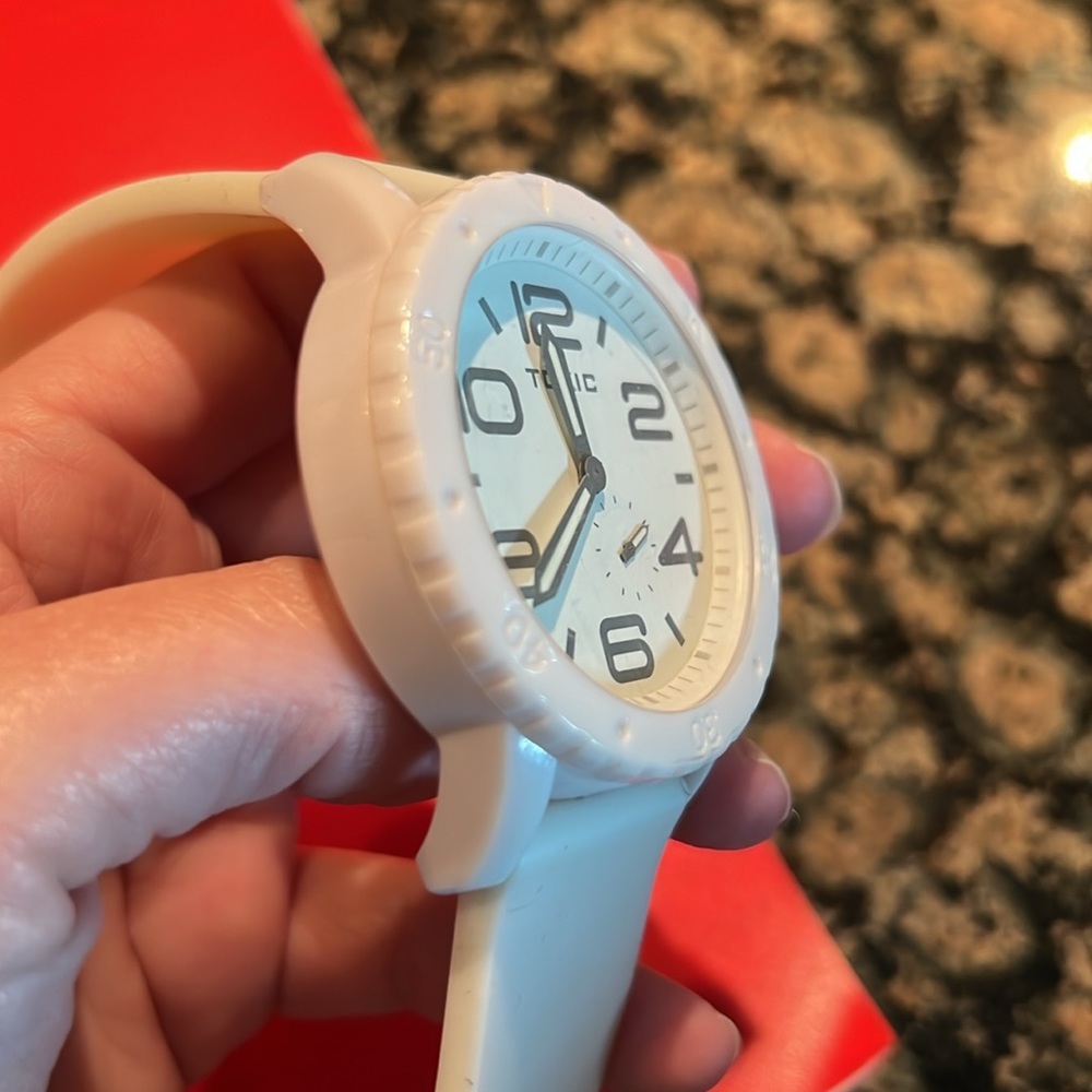 Toxic Brand Watch - Picture 4 of 7